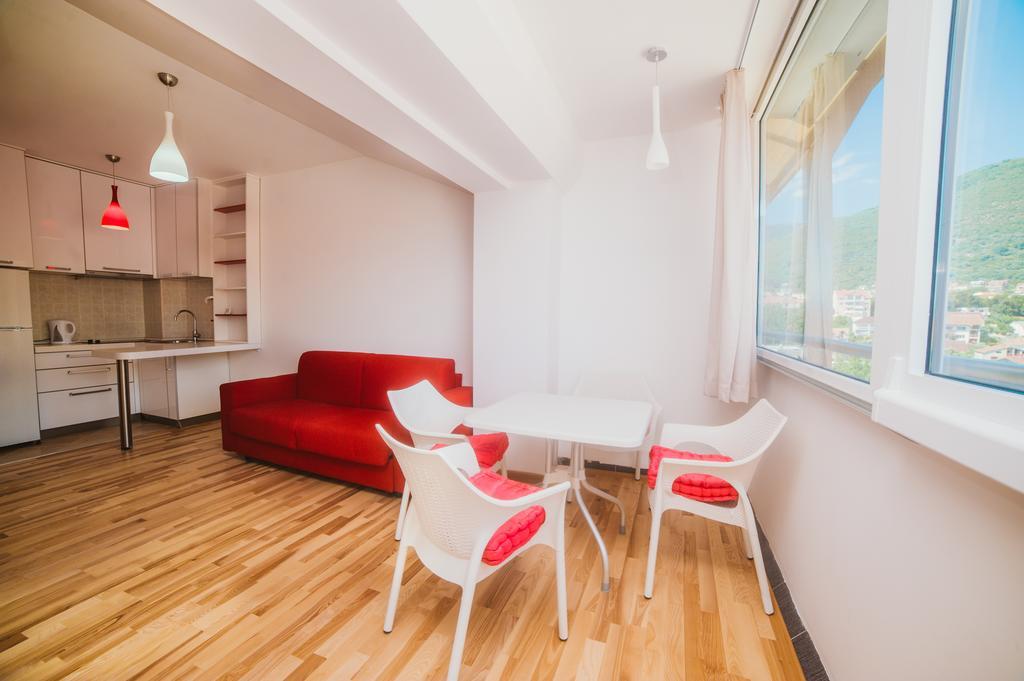 Apartment Dv Magnolia Tivat Cameră foto